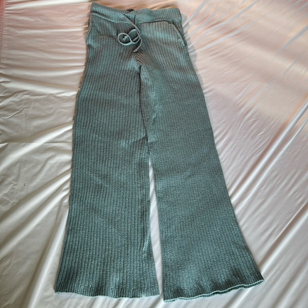 Zara Ribbed Flare Pants - Picture 2 of 4